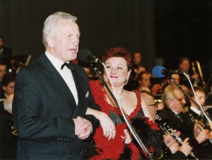 2002 01 - novoroční koncert - Oldřich Bura a Halina Kubeczková